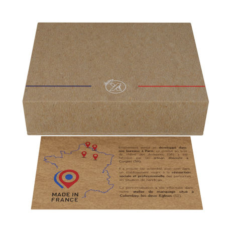 zoom sur le coffret kraft