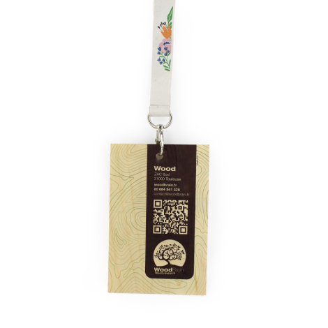 Badge bois A6 personnalisable fabriqué en France