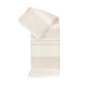 Fouta beige et blanche rayée pliée avec franges visibles