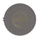 Sous-verre publicitaire gris avec surpiqûres et étiquette tricolore avec marquage centré Sous-verre publicitaire gris avec surpiqûres et étiquette tricolore avec marquage centré