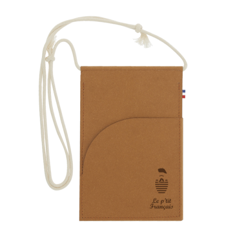 Pochette camel vue face avec marquage visible sur poche frontale