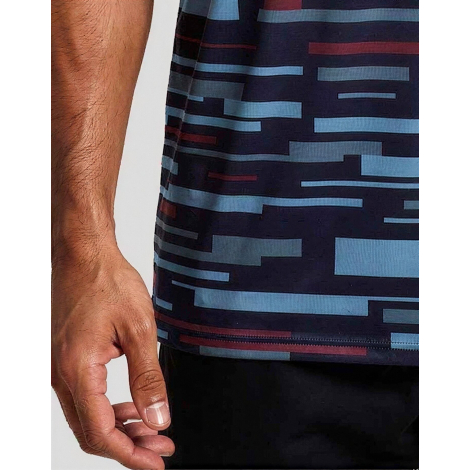 T-shirt running homme vue face motif graphique all over logo poitrine visible marquage visible sur la poitrine