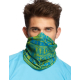 Bandana multi usage porté sur le visage cache cou motif all over texte répété marquage visible sur la zone centrale