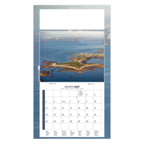 Calendrier éphéméride personnalisé illustré d’une vue aérienne du littoral breton avec presqu’île et bâtiments.
