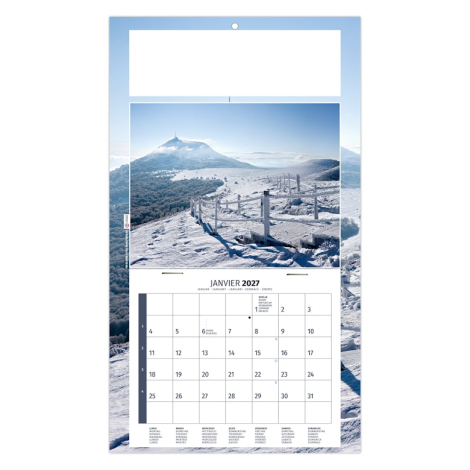 Calendrier publicitaire illustré d’un paysage côtier avec falaises, mer et îlot rocheux.