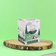 Boîte carrée personnalisée en papier ensemencé, illustrée sur le thème de l’agriculture et présentée sur une tranche de bois, su